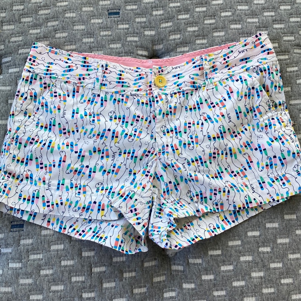 Lilly Pulitzer Buoy Print shorts
